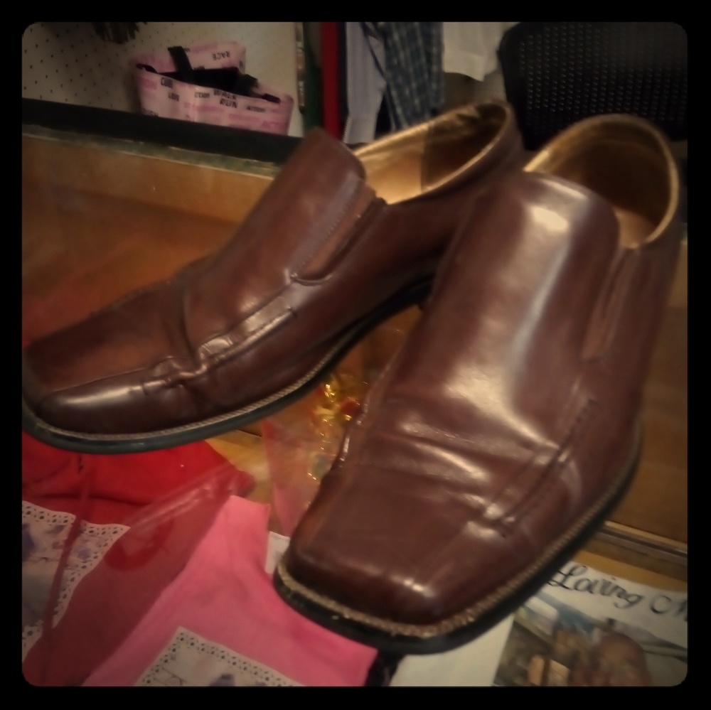 Men's leather shoes